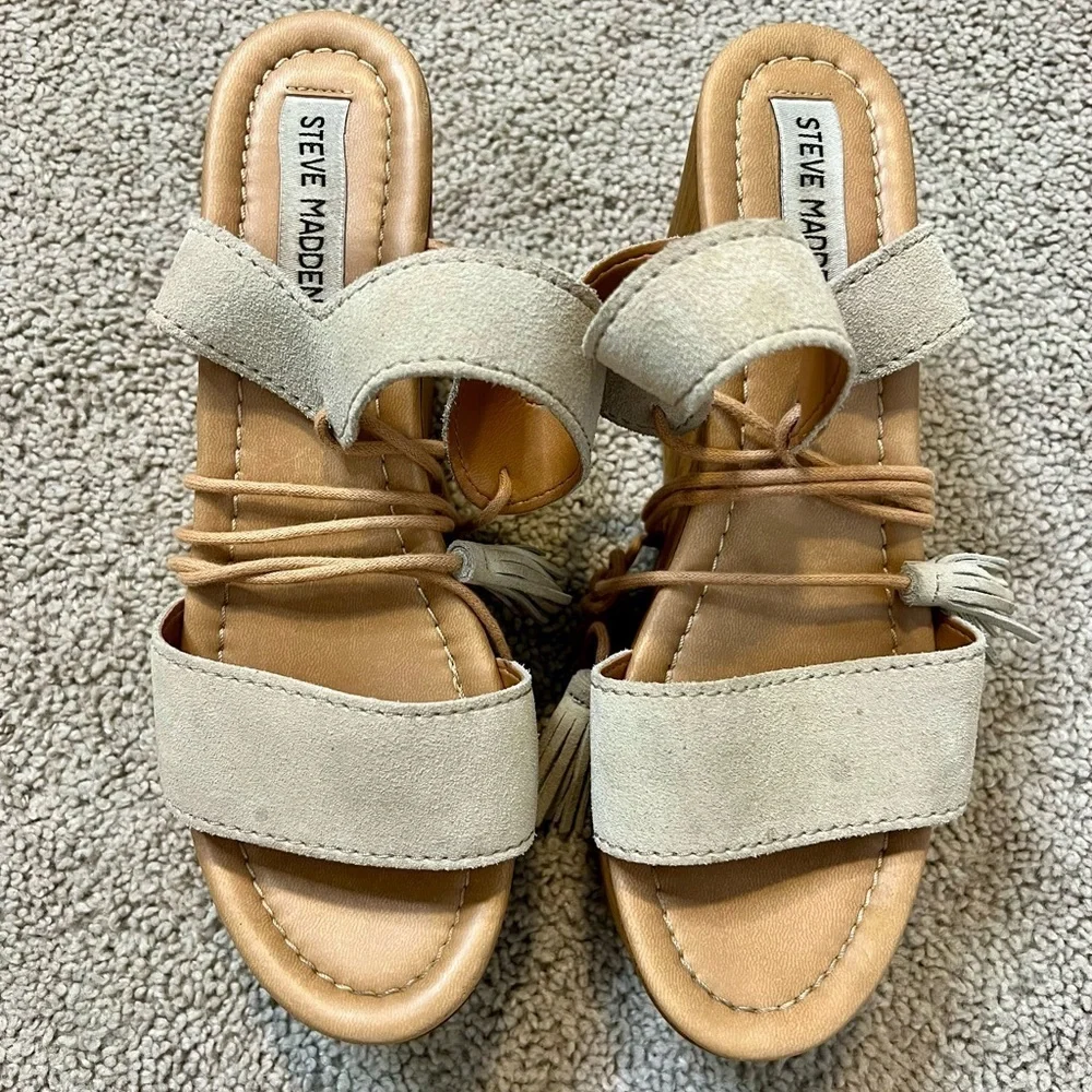 Steve Madden Shannon Suede Leather Tassel Ankle Tie Wooden Platform Wedge Size 9